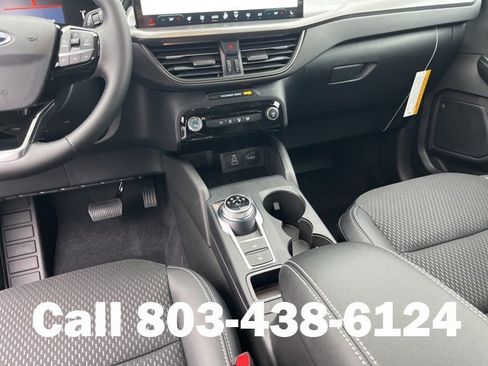 New 2026 Ford Escape SE image 17