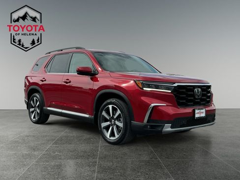 Used 2025 Honda Pilot Touring image 7