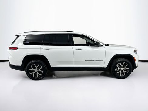 Used 2023 Jeep Grand Cherokee L Limited image 4