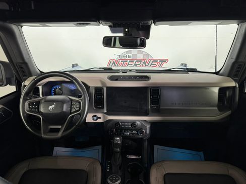 Used 2024 Ford Bronco Wildtrak AWD/4WD image 11