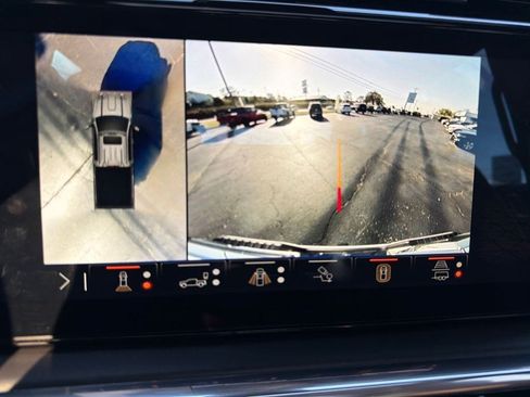 Used 2024 GMC Sierra 2500 Denali Ultimate AWD/4WD image 38