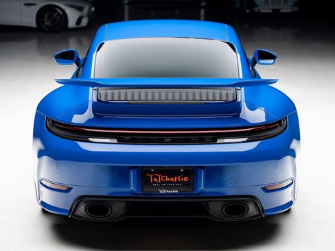 Used 2025 Porsche 911 Carrera image 23