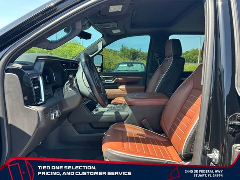 Used 2025 GMC Sierra 2500 Denali Ultimate w/ Max Trailering Package AWD/4WD image 13