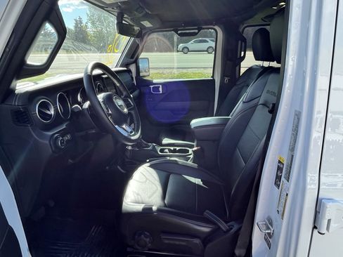 Used 2021 Jeep Gladiator Overland w/ Popular Equipment Package image 13