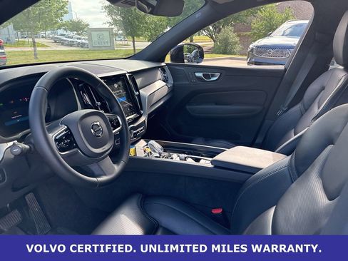 Certified 2024 Volvo XC60 T8 Ultimate w/ Protection Package Premier image 18