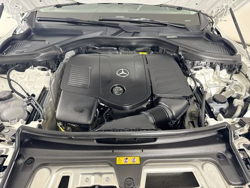 Certified 2024 Mercedes-Benz GLC 300 image 33
