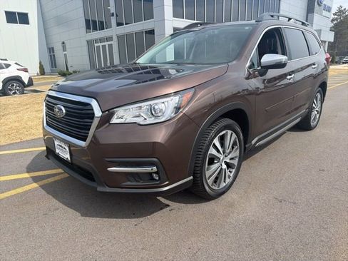 Used 2019 Subaru Ascent Touring image 1