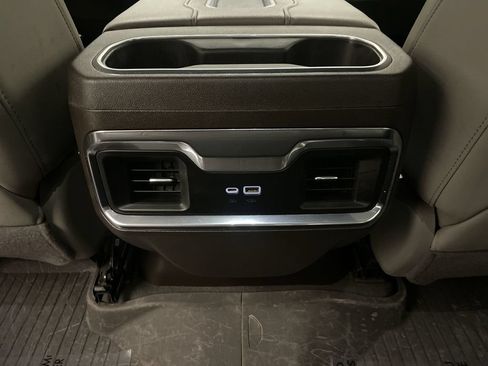 Used 2022 Chevrolet Silverado 1500 LTZ AWD/4WD image 14