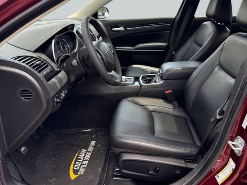 Used 2023 Chrysler 300 Touring L w/ Popular Equipment Group RWD image 12