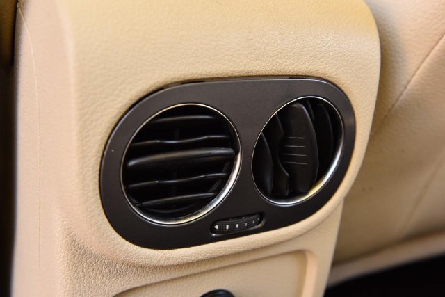 Used 2016 Volkswagen Tiguan SE FWD image 19