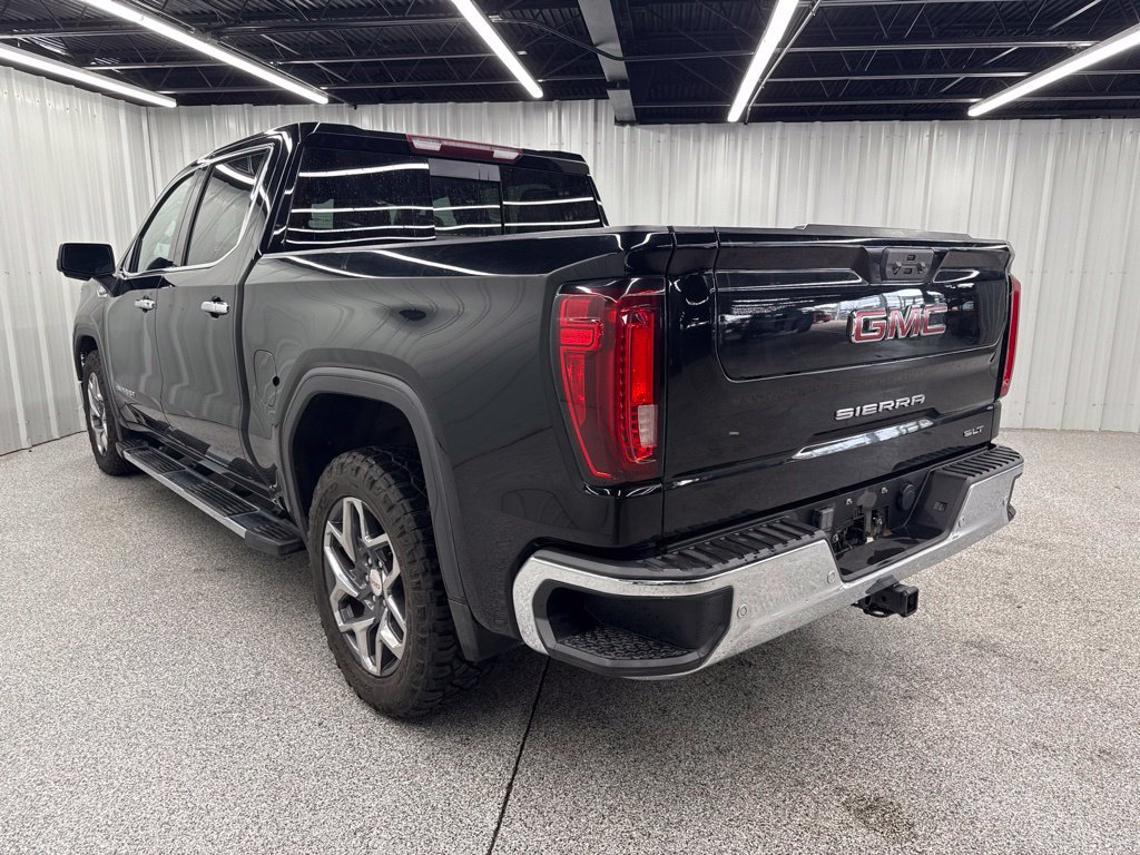 Used 2022 GMC Sierra 1500 SLT RWD image 4