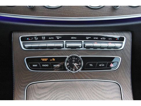 Used 2019 Mercedes-Benz E 300 image 30
