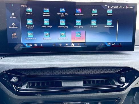 New 2026 BMW 330i Sedan w/ M Sport Package RWD image 30