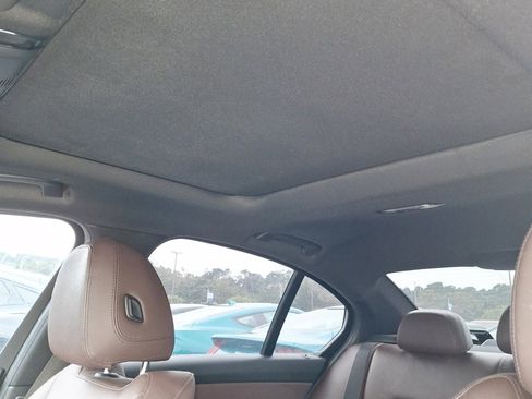 Used 2019 BMW 330i Sedan w/ Convenience Package image 12