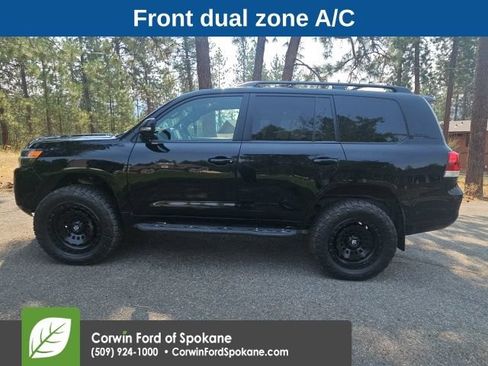 Used 2021 Toyota Land Cruiser Heritage Edition AWD/4WD image 7