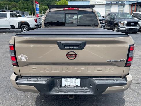 Used 2022 Nissan Frontier PRO-4X AWD/4WD image 6