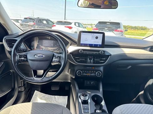 Used 2021 Ford Escape SE w/ SE Sport Appearance Package FWD image 12