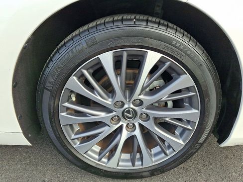 Used 2021 Lexus ES 250 w/ Premium Package image 9