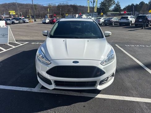 Used 2016 Ford Focus ST image 4