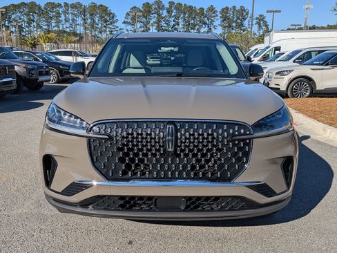 Certified 2025 Lincoln Aviator Reserve image 10