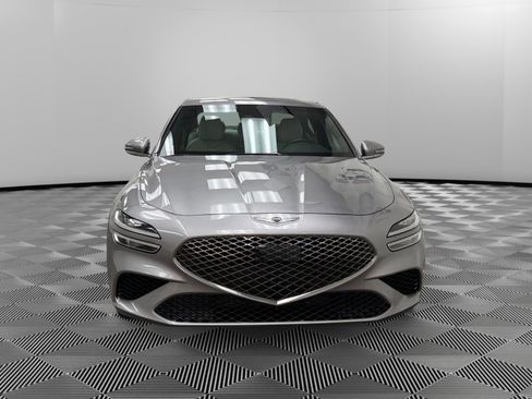 Used 2025 Genesis G70 2.5T image 8