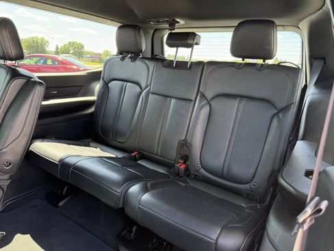 Used 2024 Jeep Wagoneer Series II image 14