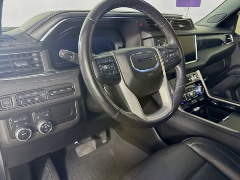 Used 2022 GMC Yukon Denali AWD/4WD image 10