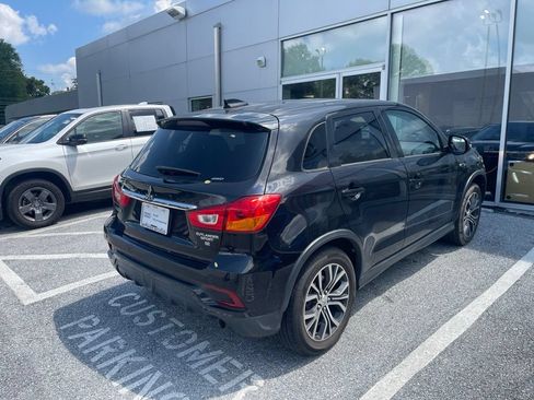 Used 2018 Mitsubishi Outlander Sport SE AWD/4WD image 5