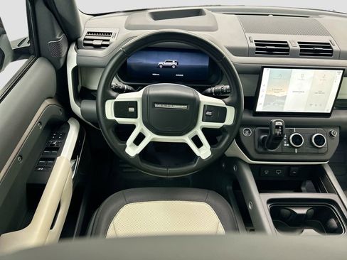 Used 2023 Land Rover Defender 110 X-Dynamic SE image 10