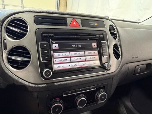 Used 2010 Volkswagen Tiguan Wolfsburg Edition AWD/4WD image 27