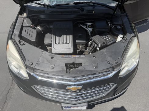Used 2017 Chevrolet Equinox LT w/ Convenience Package AWD/4WD image 18