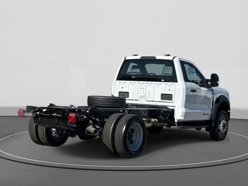 New 2026 Ford F450 XL w/ XL Chrome Package image 5