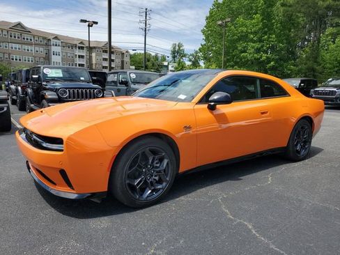 New 2025 Dodge Charger Daytona R/T w/ Sun & Sound Package image 3