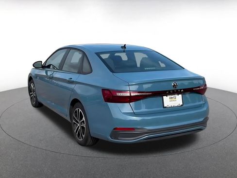 Used 2025 Volkswagen Jetta Sport FWD image 9