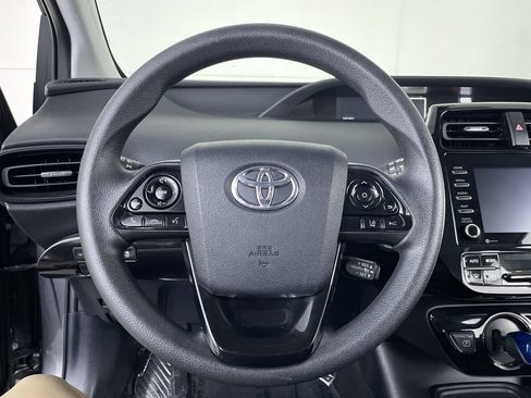 Used 2022 Toyota Prius LE FWD image 13