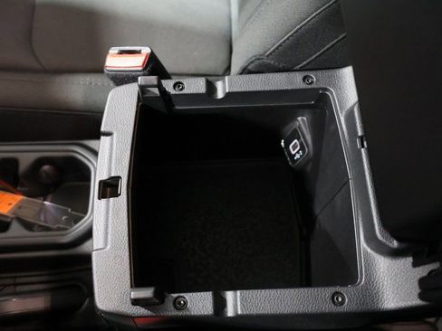 Used 2021 Jeep Wrangler Unlimited Sport image 31