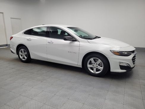 Used 2025 Chevrolet Malibu LS FWD image 11
