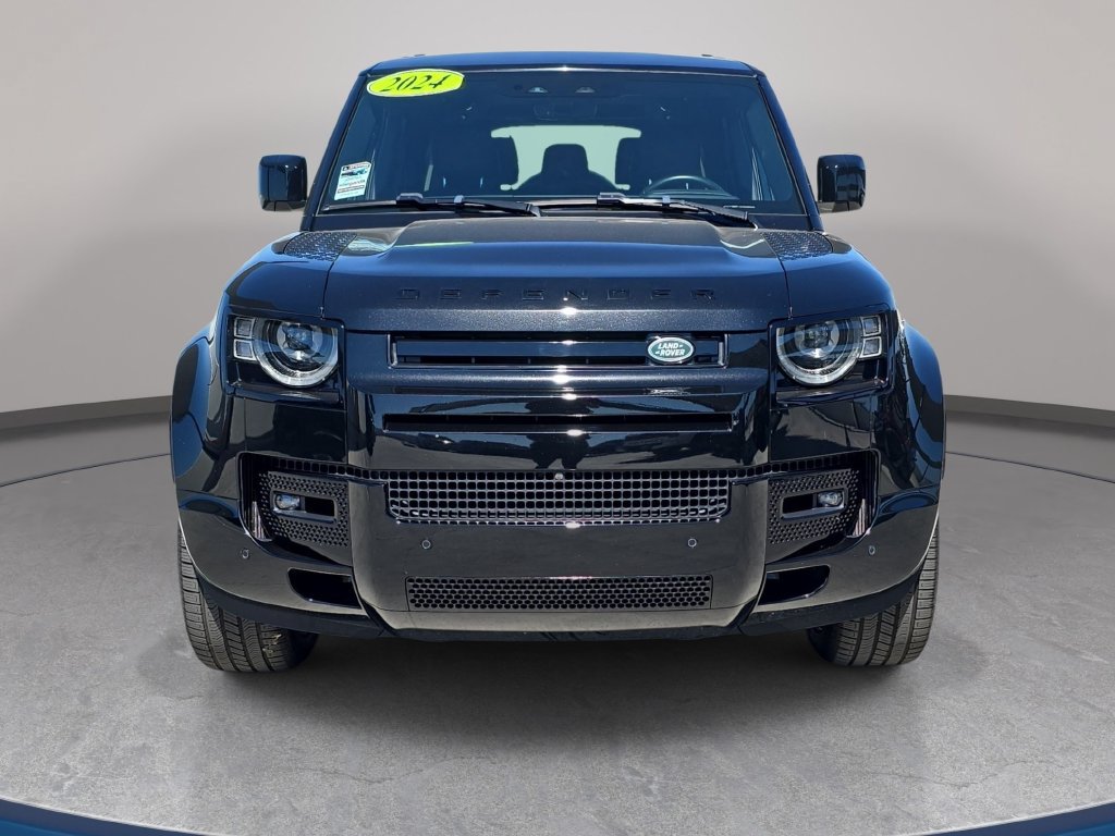 Certified 2024 Land Rover Defender 130 X-Dynamic SE AWD/4WD image 2