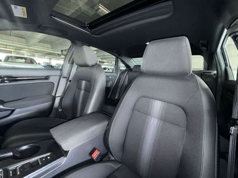 Used 2025 Honda Civic Sport image 14