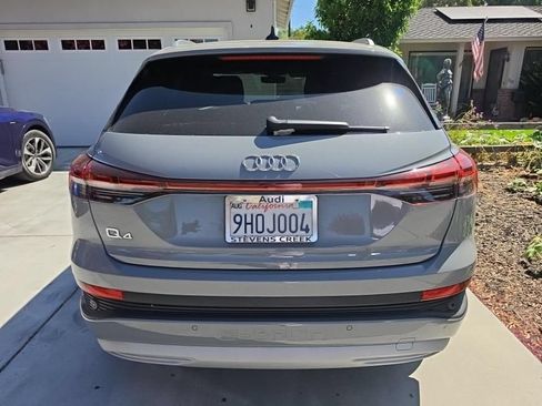 Used 2023 Audi Q4 e-tron Premium Plus w/ Premium Plus RWD image 3