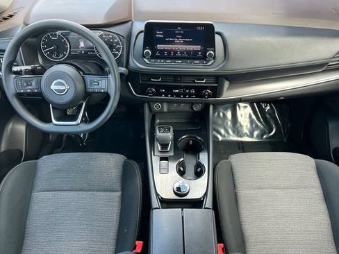 Used 2023 Nissan Rogue SV AWD/4WD image 10
