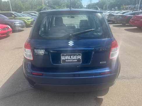 Used 2010 Suzuki SX4 AWD Hatchback image 6
