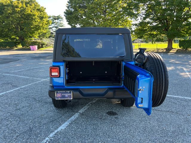 Used 2025 Jeep Wrangler Sport AWD/4WD image 28