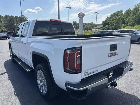 Used 2018 GMC Sierra 1500 SLT w/ SLT Premium Package AWD/4WD image 4