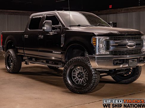 Used 2019 Ford F250 XLT w/ FX4 Off-Road Package image 1