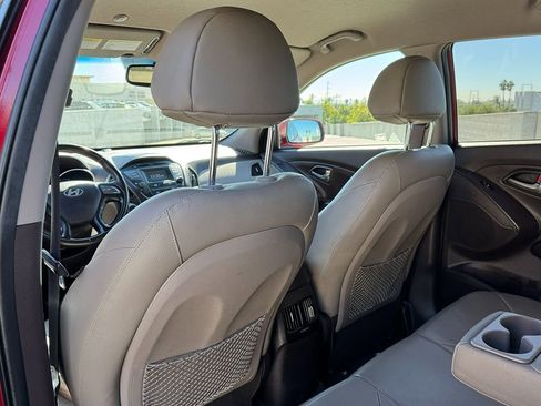 Used 2015 Hyundai Tucson SE image 20