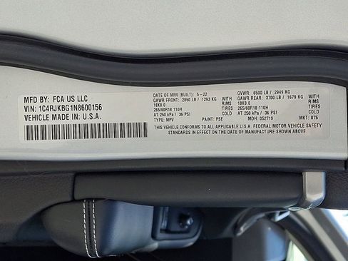 Used 2022 Jeep Grand Cherokee L Limited image 29