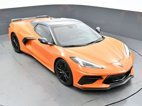 Used 2024 Chevrolet Corvette Stingray Premium Conv w/ Z51 Performance Package RWD image 43