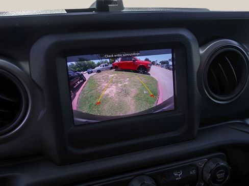 Used 2023 Jeep Wrangler Unlimited Sport AWD/4WD image 16