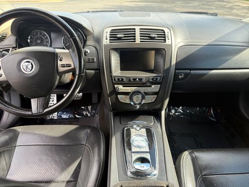 Used 2010 Jaguar XK Coupe RWD image 17